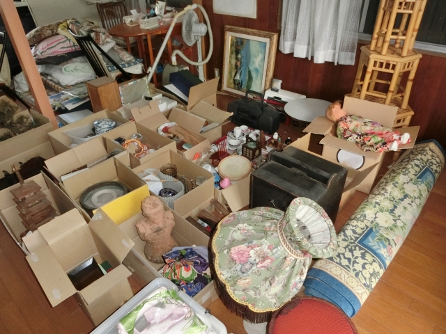 遺品整理と特殊清掃の役割と違い：それぞれのポイントを徹底解説